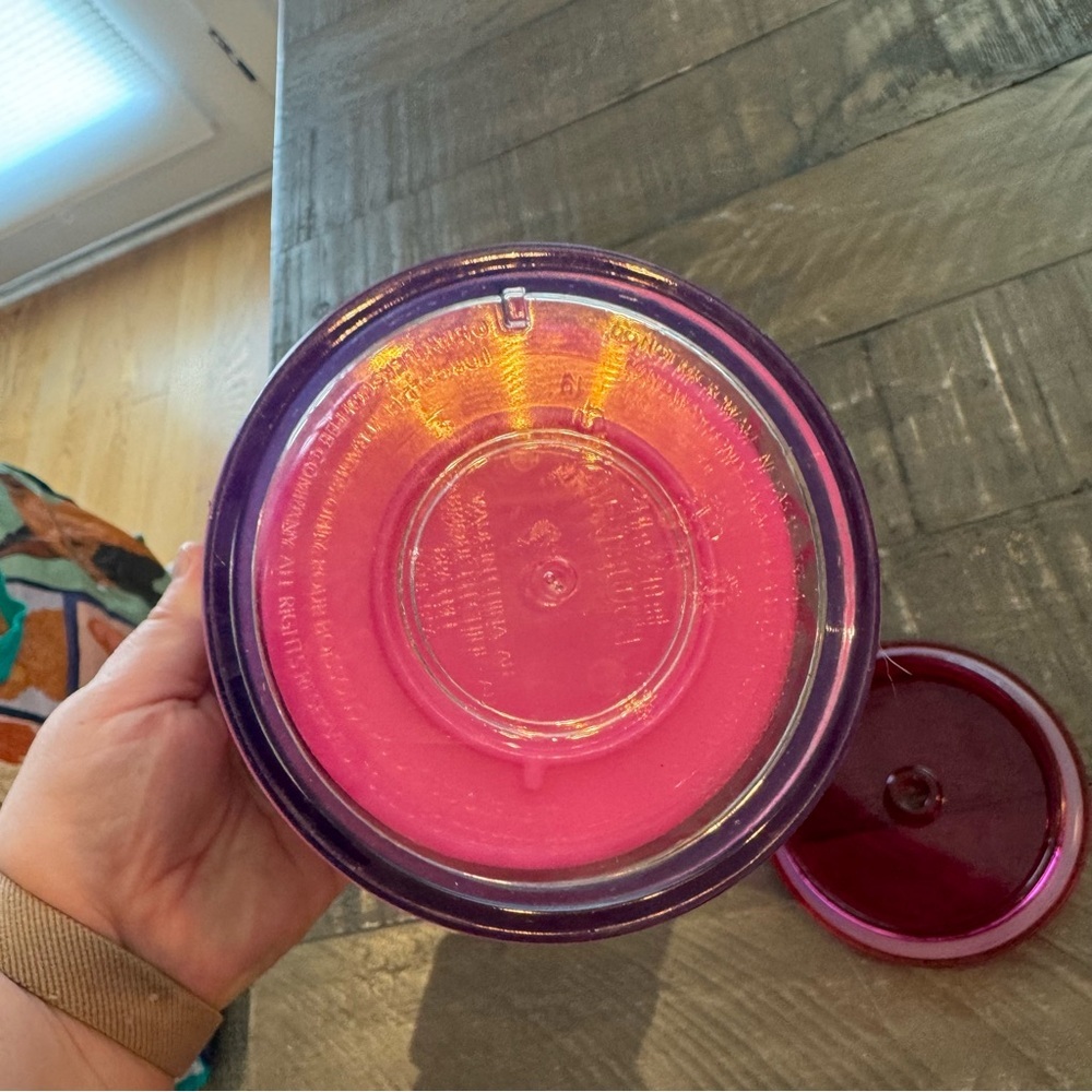 Starbucks 2022 Holiday ‘Woodland Lace Color Change" Pink Tumbler 24oz Venti - Picture 5 of 5